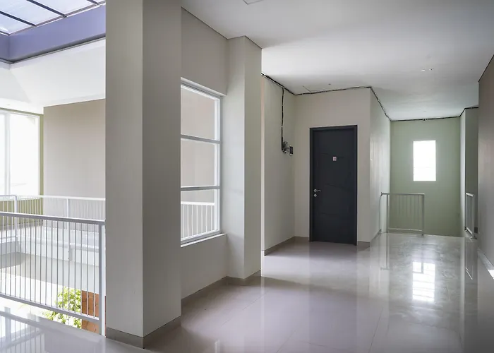 Hotel Oyo 1848 Tb's