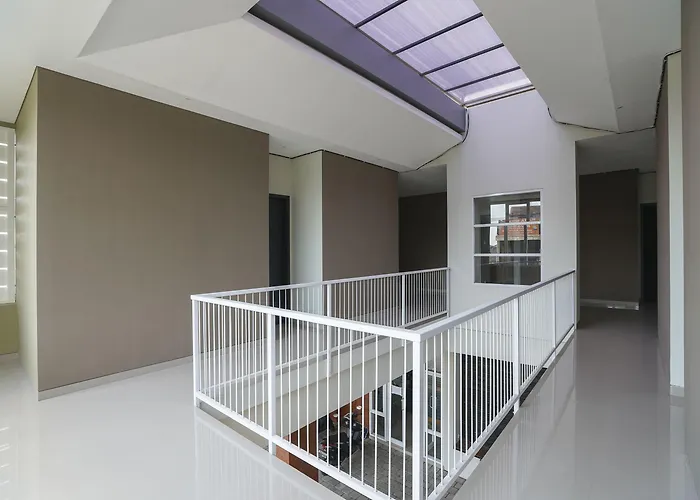 Oyo 1848 Tb's Hotel